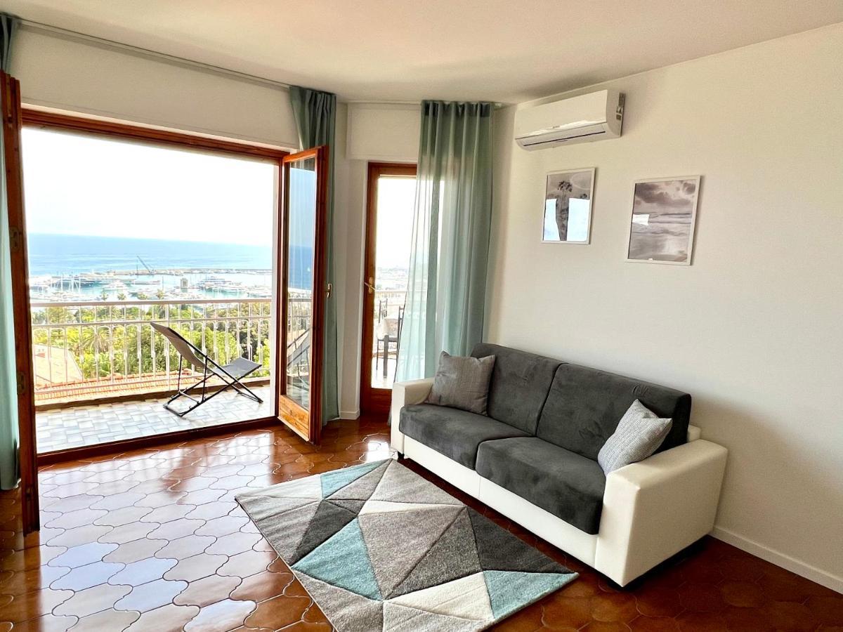 Special Home Vista Mare E Parcheggio Privato San Remo Exterior foto