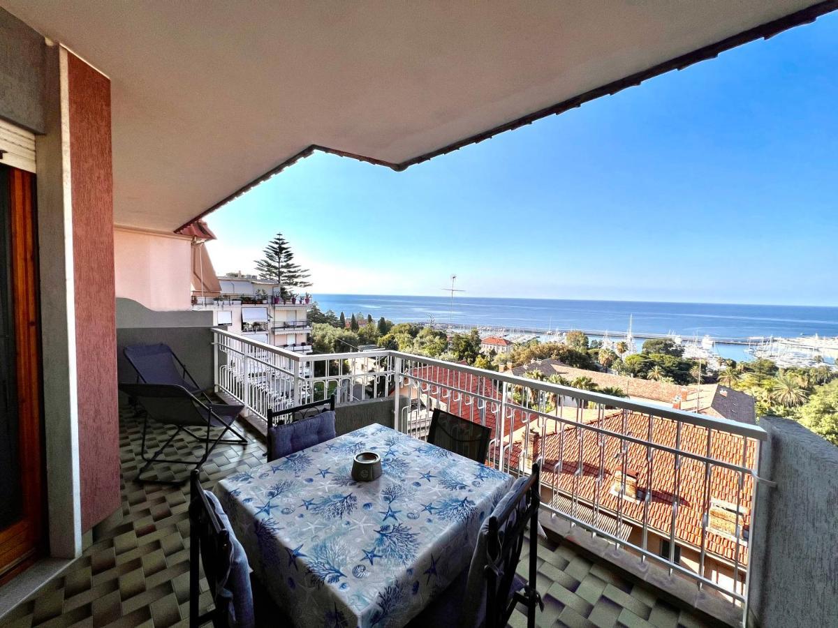 Special Home Vista Mare E Parcheggio Privato San Remo Exterior foto