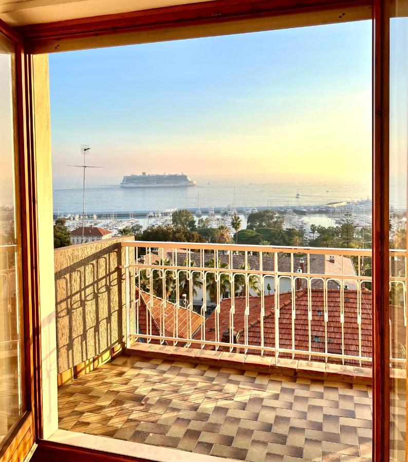 Special Home Vista Mare E Parcheggio Privato San Remo Exterior foto